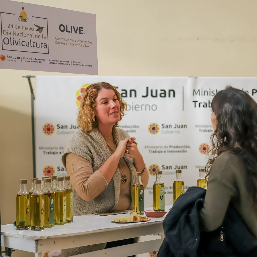 53743718090_f4ee4e4171_b