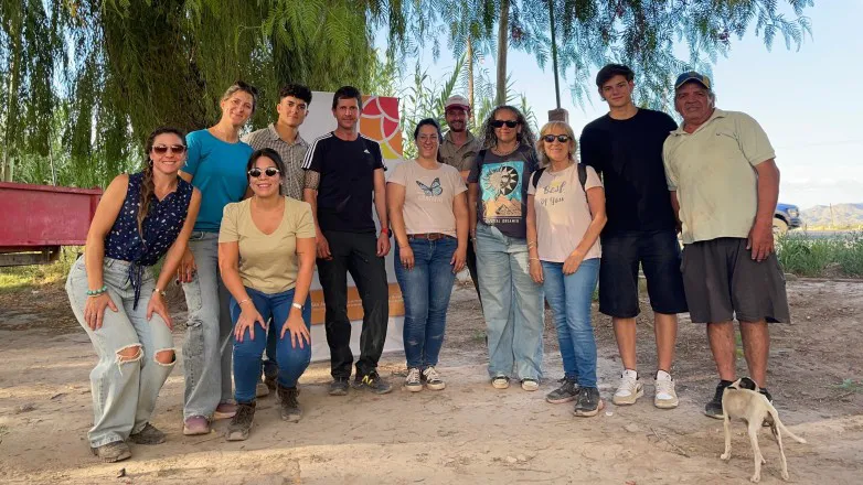 006485ffa2ffc162d863a85d60baf601_L