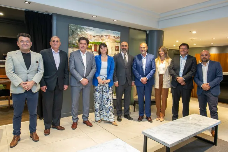 7acdad9ffd3dd41e8cde0cf5e675a05f_L