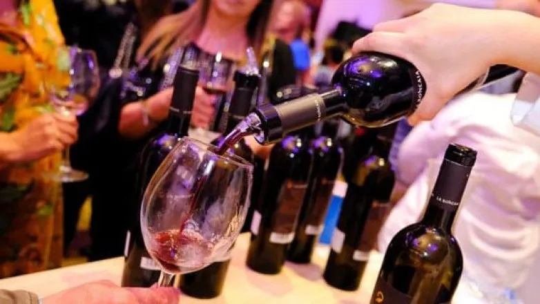 25fc6a435329d0393579a790acd8bb58_L