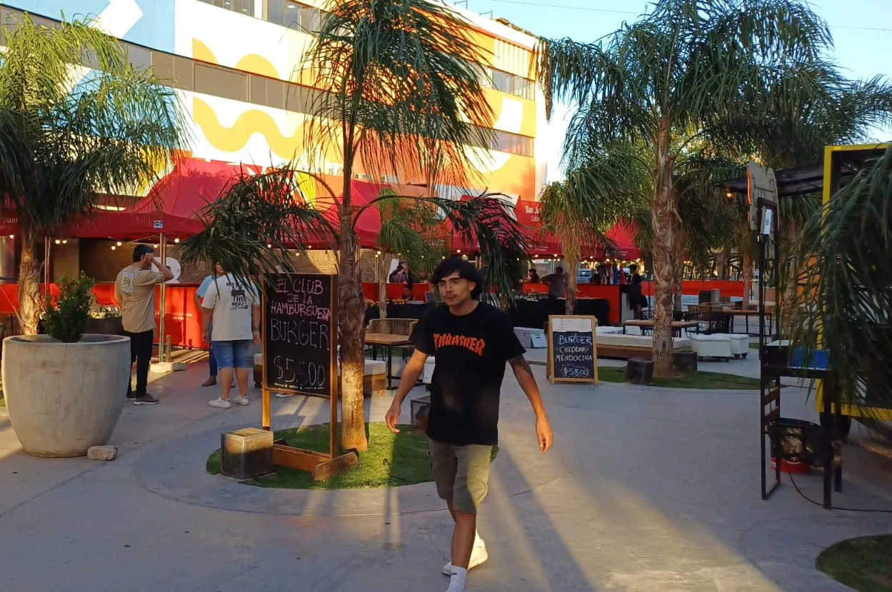 ee97af6b-bceb-4997-9ed2-6015aaea8188