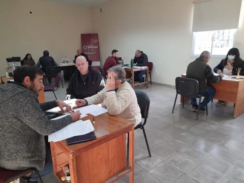 f697ab81c8c3d7005e6bd017c8268528_L