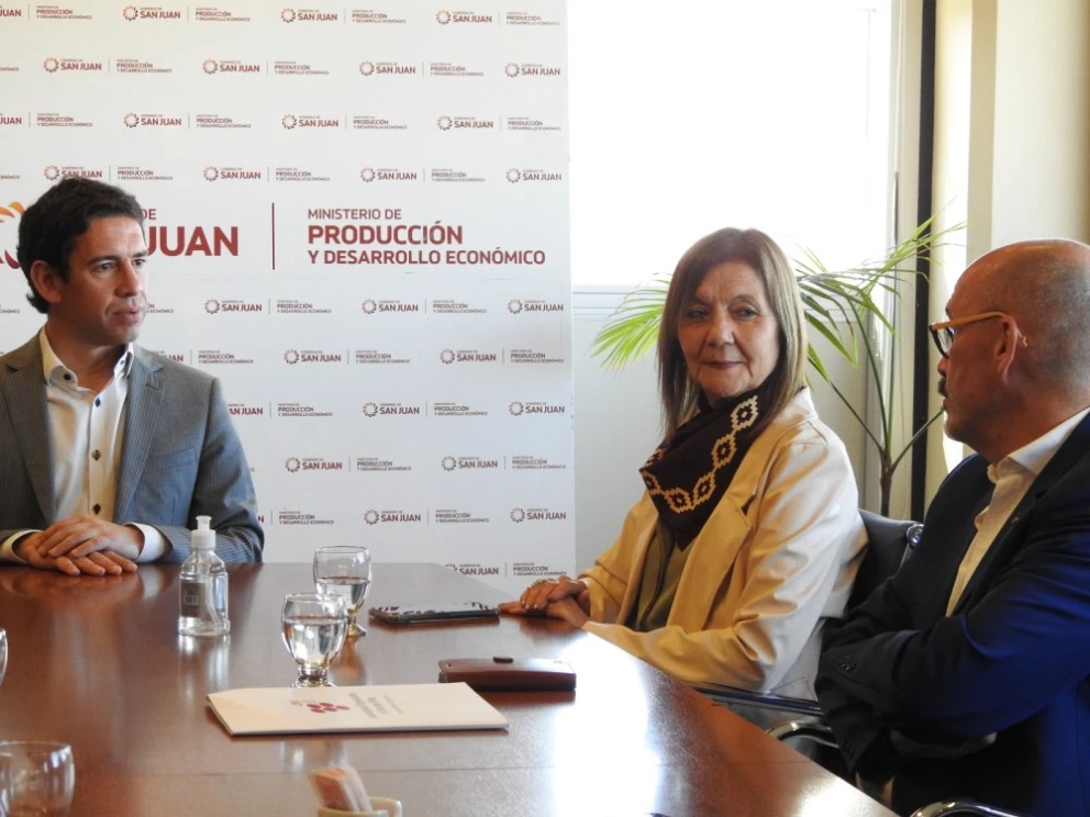 1933cfebc3032fa8d80828892f40b241_XL