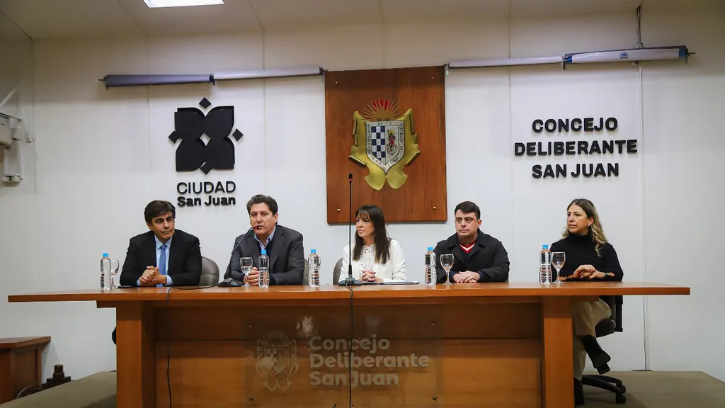 53861182964_d9f325e1ef_b